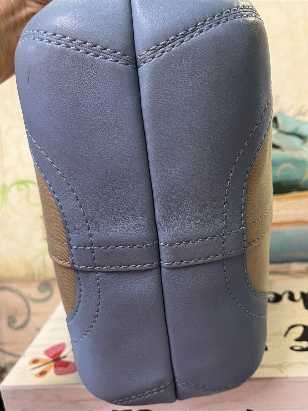 Coach vintage Two-Tone Taupe and Blue Pebbled Tote with Tan Trim - Picture 7 of 15